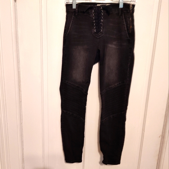 Gap True Skinny lace up moto jeans in washed black - Picture 1 of 5